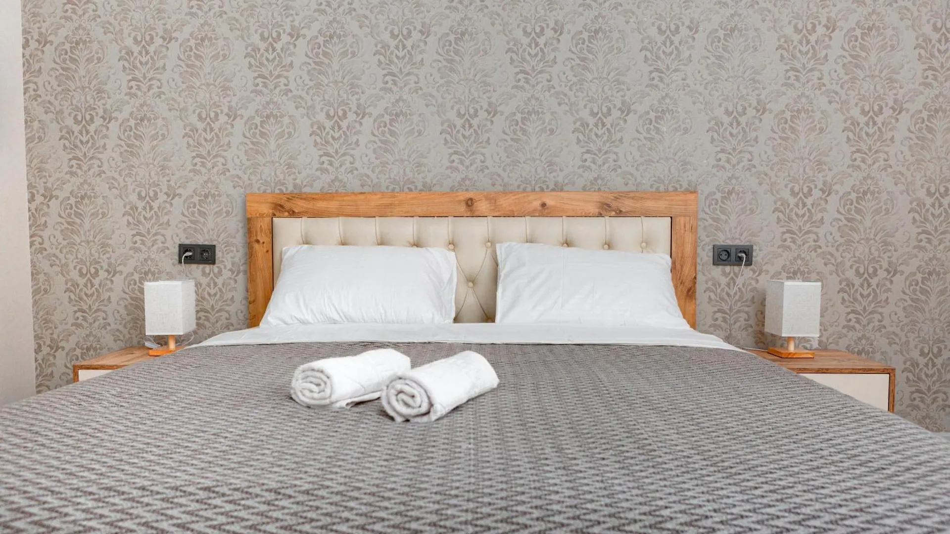 Bed and Breakfast Golden Pheasant Tiflis 0*,  Georgia