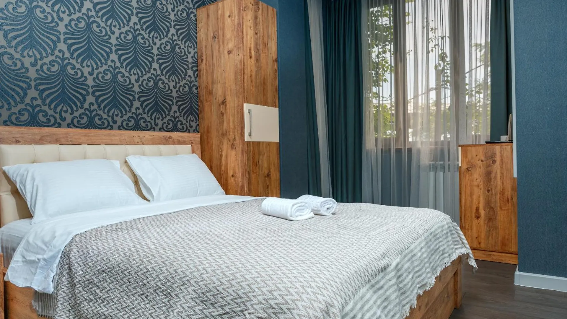 Bed and Breakfast Golden Pheasant Tiflis